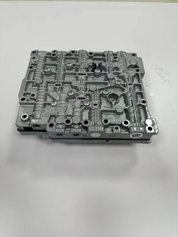 새로운 제거 MPS6 6DCT450 6DCT451 밸브 바디 조립 장치에 밸브 바디 조립 장치의 제어 모듈이 포함되어 있지 않습니다2006-2018 XC60 1.6T 2.0T
