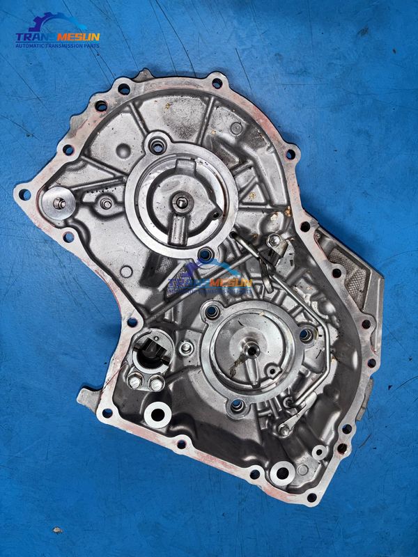 K114 CVT 변속기의 후면 커버 2019 모델 토요타 C-HR 2.0L CVT 변속기에 대한 5 개의 고정 구멍이 있습니다.